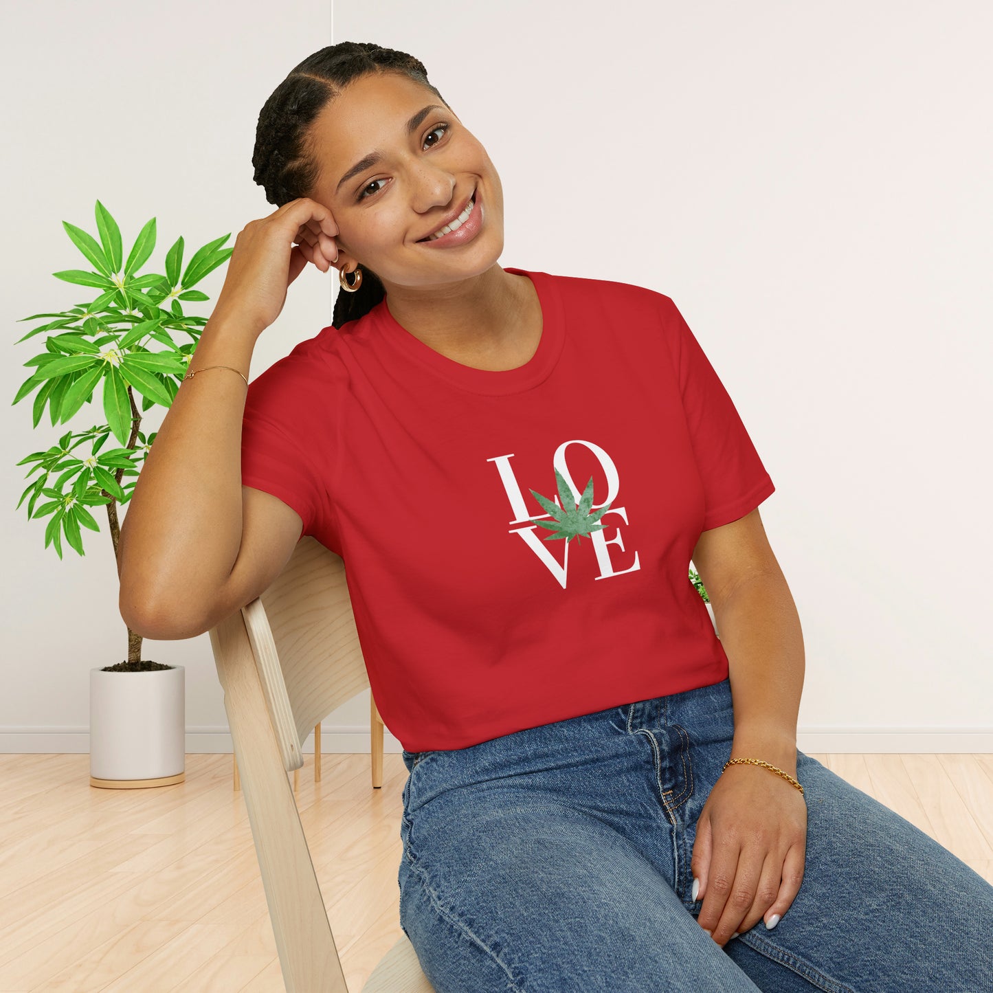 LOVE Cannabis T-Shirt Unisex Softstyle T-Shirt